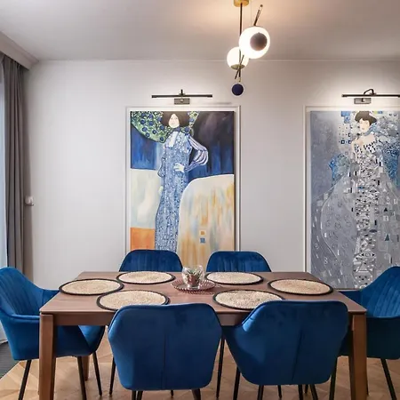 Comfort 10 Lutego * Gdyně